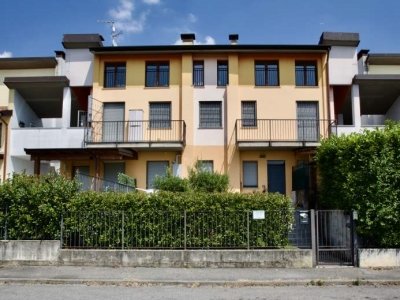 appartamento in vendita a Lurano