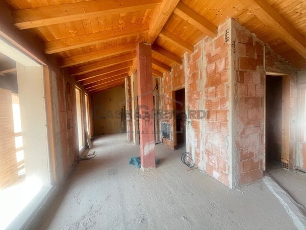 appartamento in vendita a Lurano