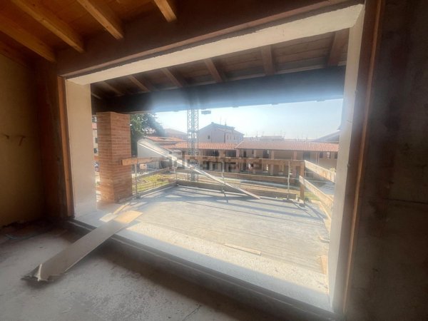 appartamento in vendita a Lurano