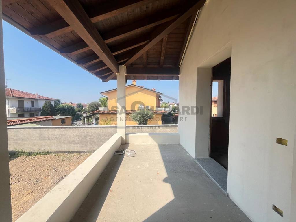 appartamento in vendita a Lurano