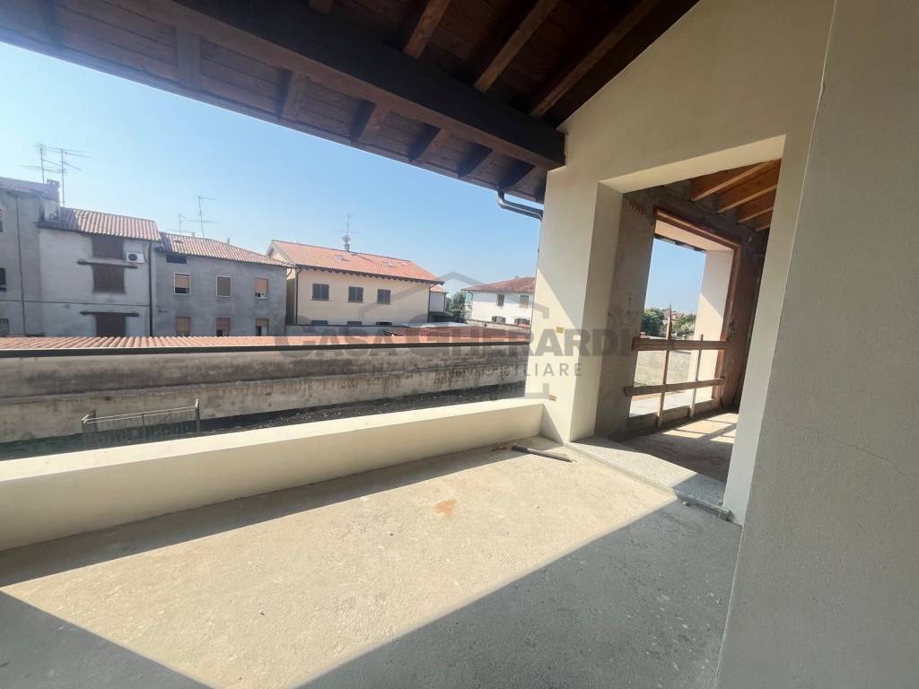 appartamento in vendita a Lurano