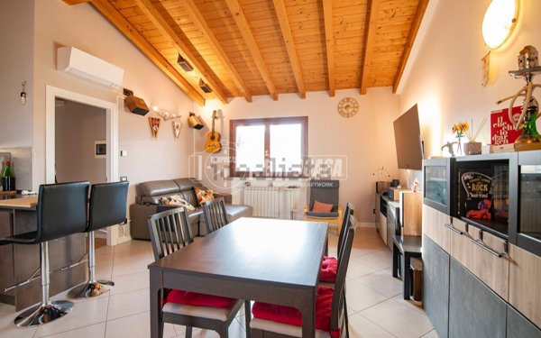 appartamento in vendita a Lurano