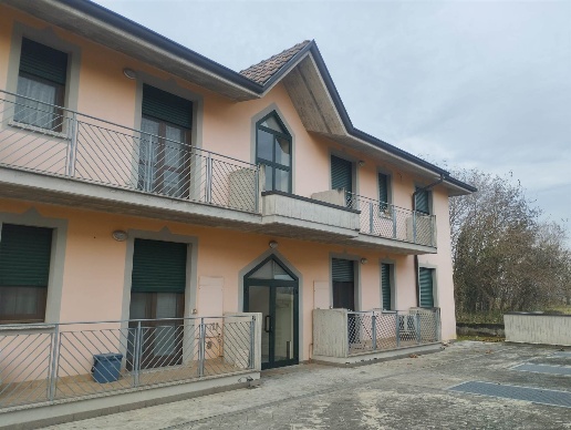 appartamento in vendita a Lurano