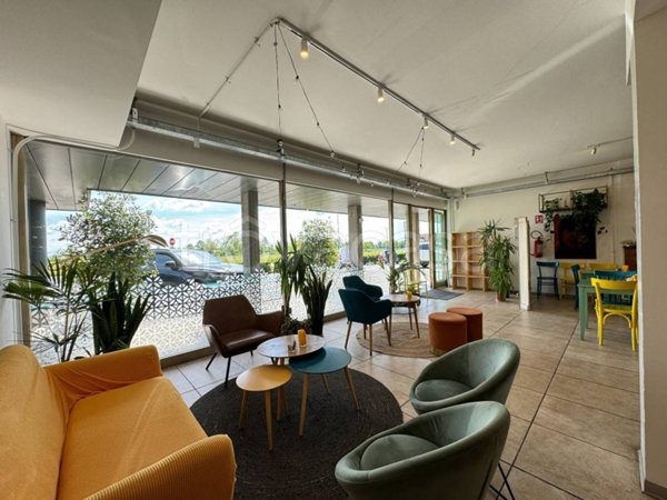 negozio in vendita a Lurano