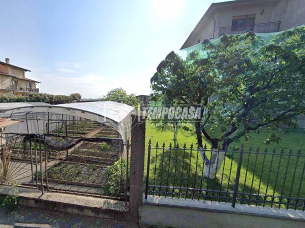 terreno edificabile in vendita a Lurano