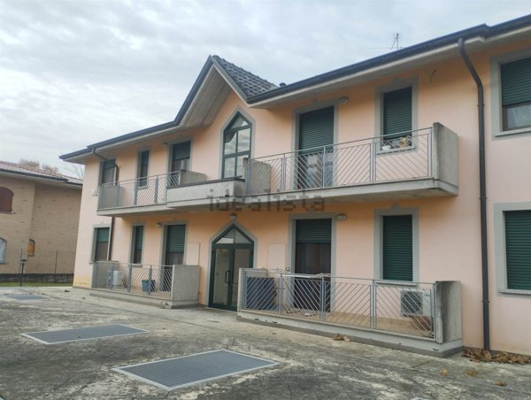 appartamento in vendita a Lurano