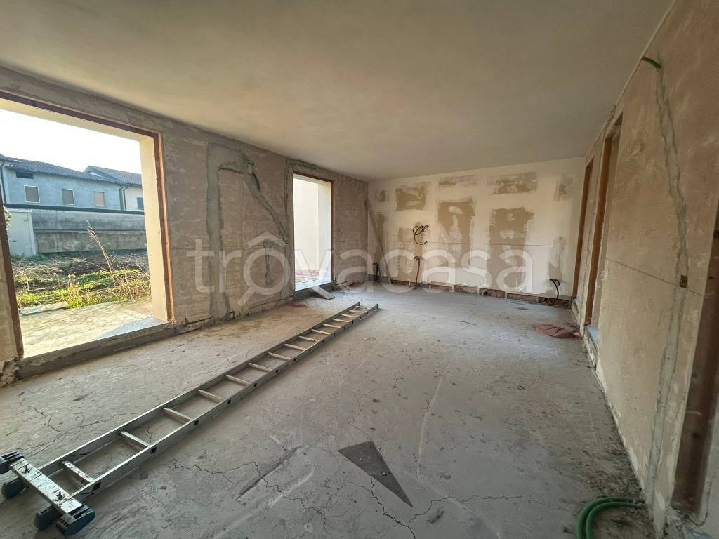 appartamento in vendita a Lurano