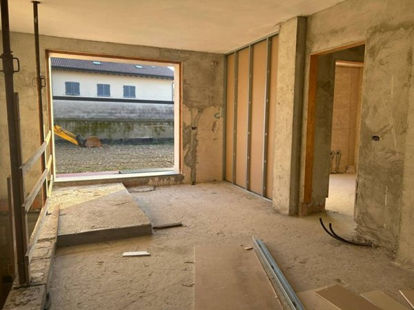 appartamento in vendita a Lurano