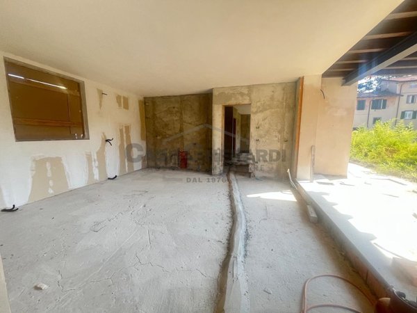 appartamento in vendita a Lurano