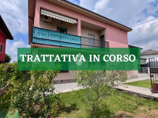 appartamento in vendita a Lurano