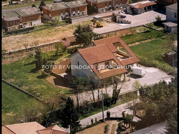terreno edificabile in vendita a Lurano