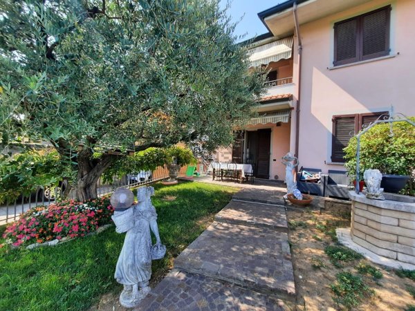 casa indipendente in vendita a Lurano