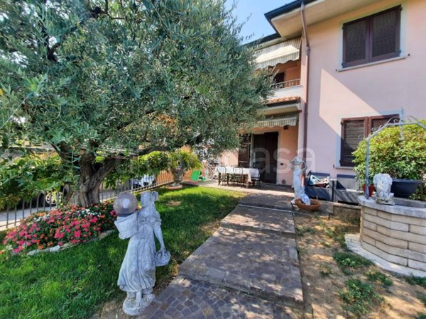 casa indipendente in vendita a Lurano