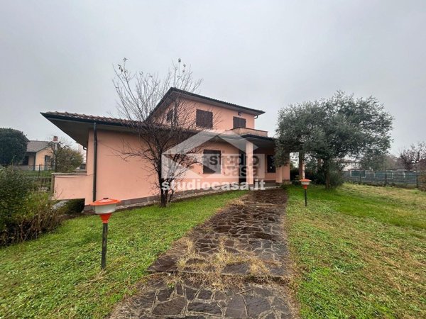casa indipendente in vendita a Lurano