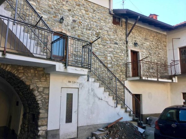 casa indipendente in vendita a Luzzana