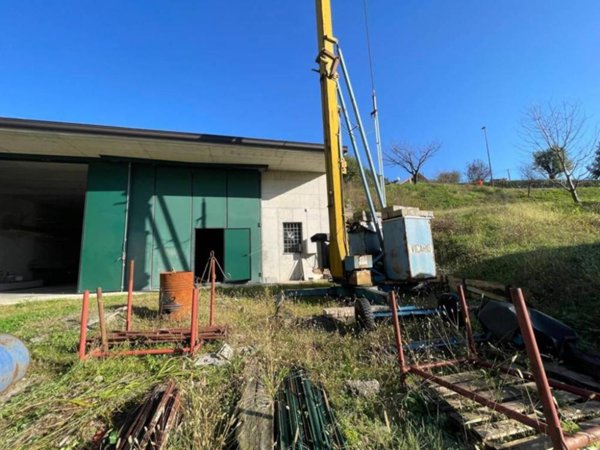 locale di sgombero in vendita a Luzzana