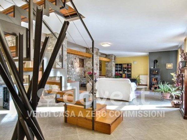 casa indipendente in vendita a Luzzana