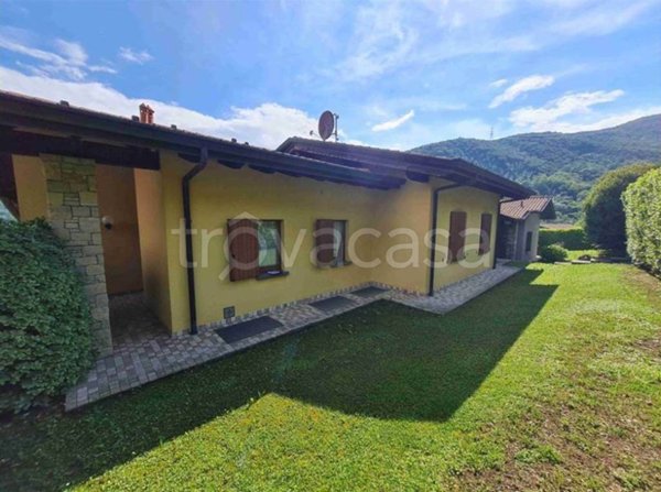 villa in vendita a Luzzana