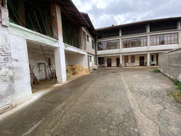 casa indipendente in vendita a Madone
