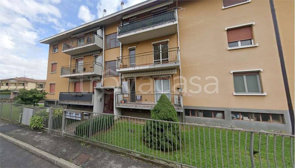 appartamento in vendita a Madone