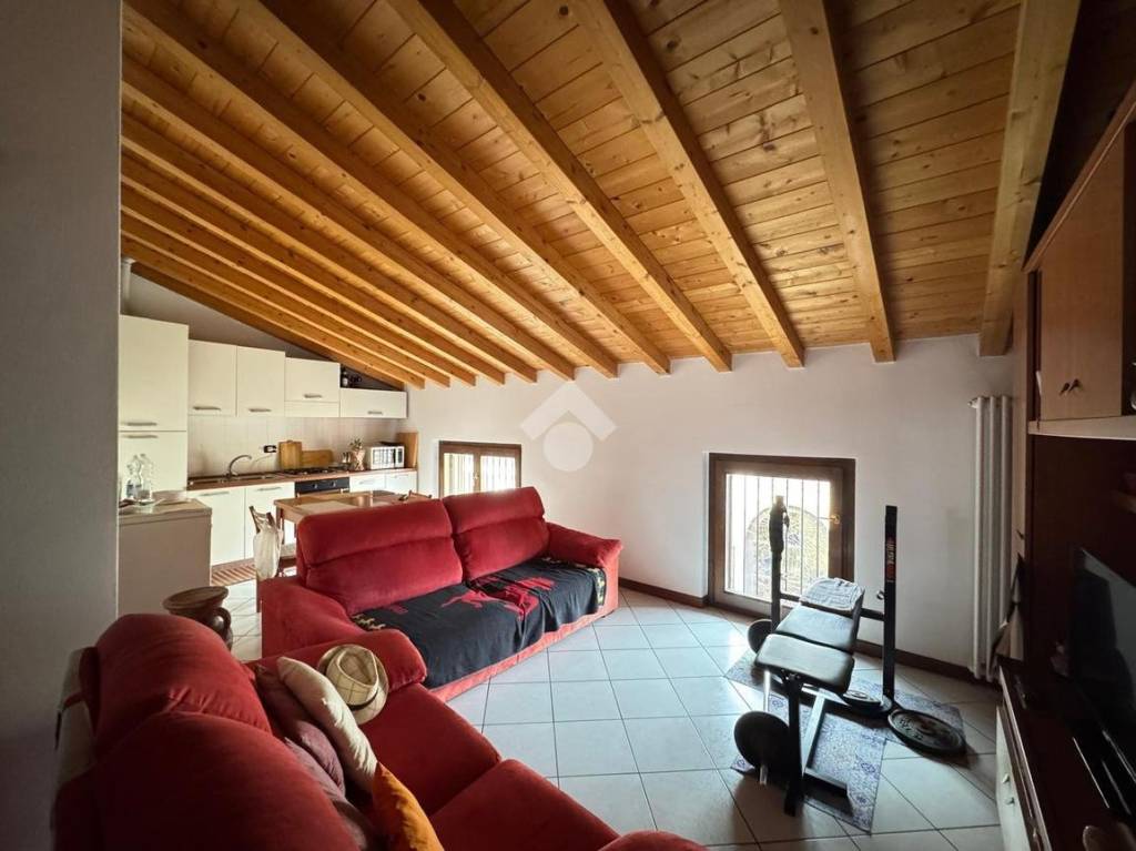 appartamento in vendita a Madone