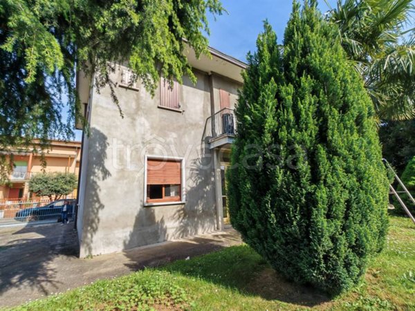 appartamento in vendita a Madone