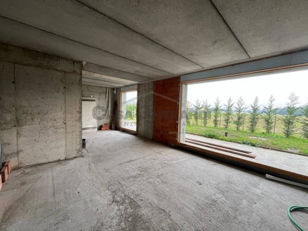 casa indipendente in vendita a Madone