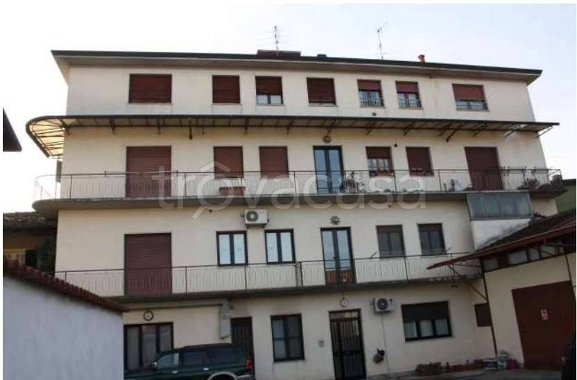 appartamento in vendita a Madone