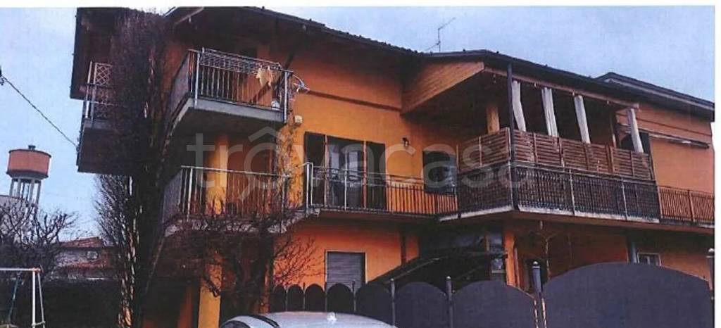 appartamento in vendita a Madone