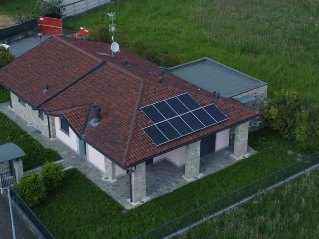 casa indipendente in vendita a Madone