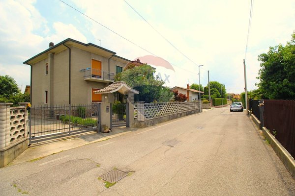 appartamento in vendita a Madone