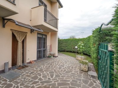 casa indipendente in vendita a Madone