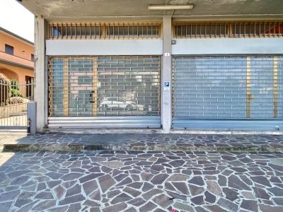 ufficio in vendita a Madone