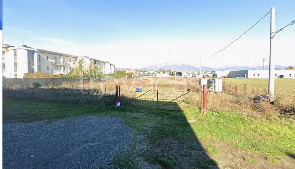 terreno edificabile in vendita a Madone