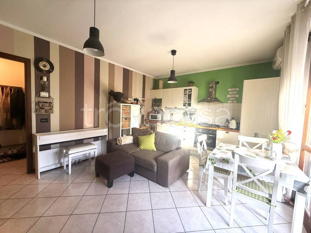 appartamento in vendita a Madone