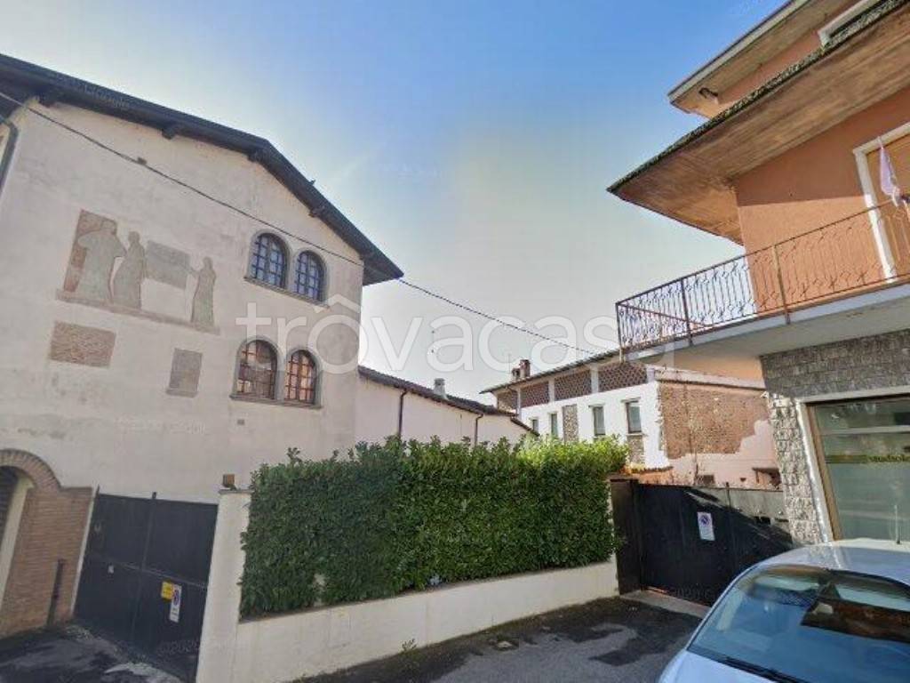 appartamento in vendita a Madone