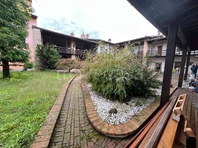 appartamento in vendita a Madone