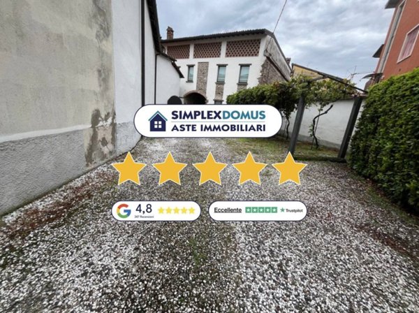 casa indipendente in vendita a Madone