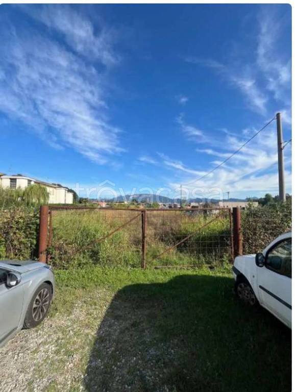 terreno edificabile in vendita a Madone