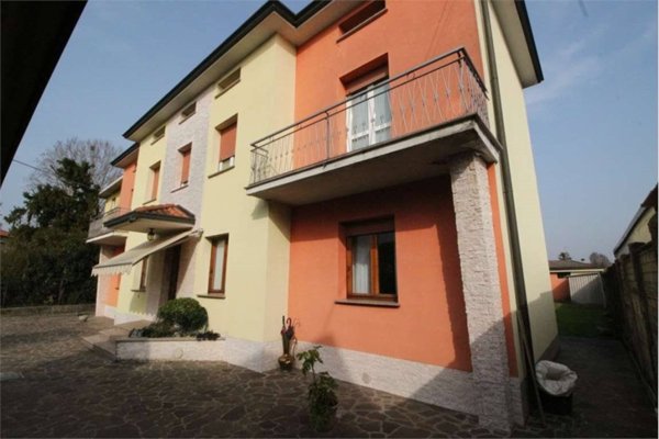 appartamento in vendita a Madone