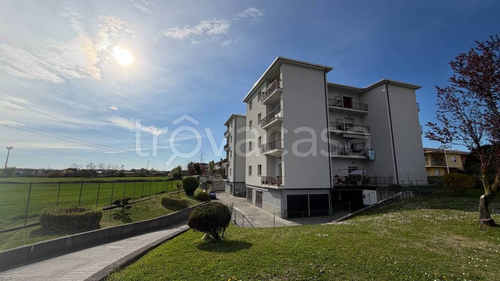 appartamento in vendita a Madone