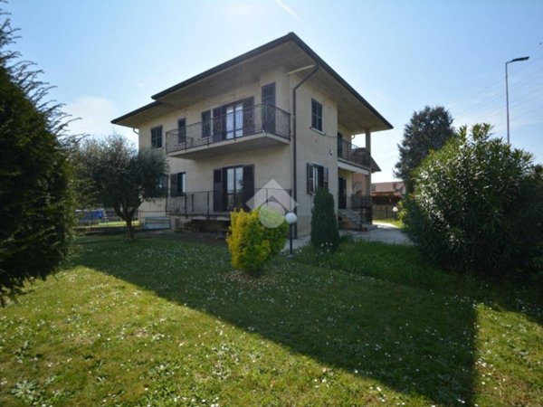 appartamento in vendita a Madone
