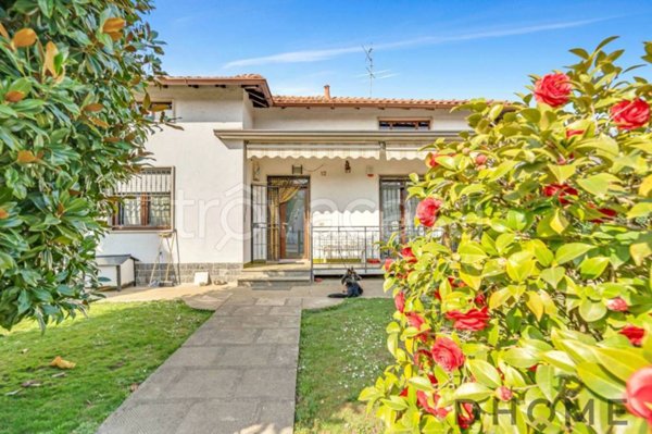 casa indipendente in vendita a Madone