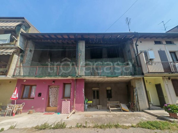 appartamento in vendita a Madone