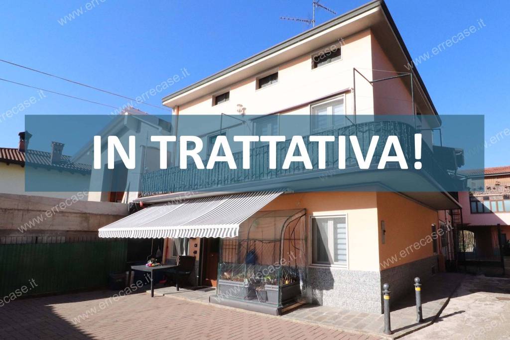 casa indipendente in vendita a Madone