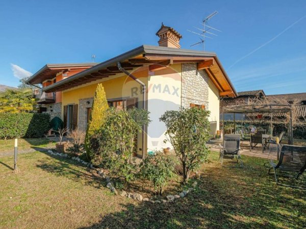 casa indipendente in vendita a Mapello