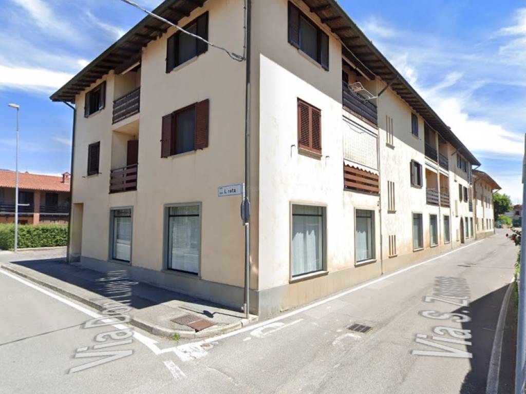 negozio in affitto a Mapello in zona Valtrighe