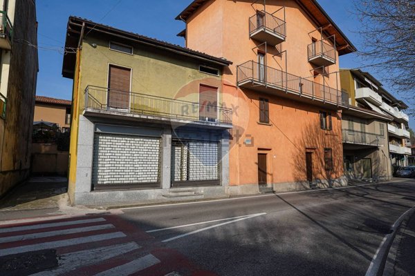 negozio in vendita a Mapello