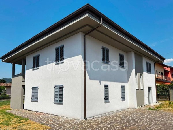 casa indipendente in vendita a Mapello in zona Prezzate
