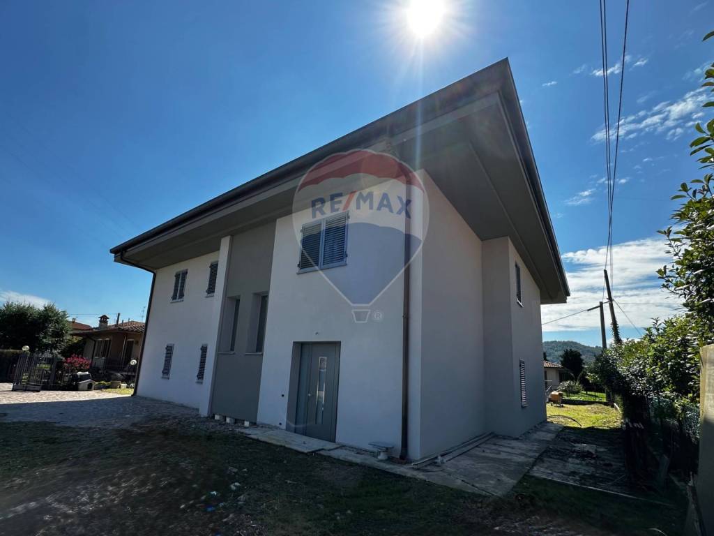 casa indipendente in vendita a Mapello